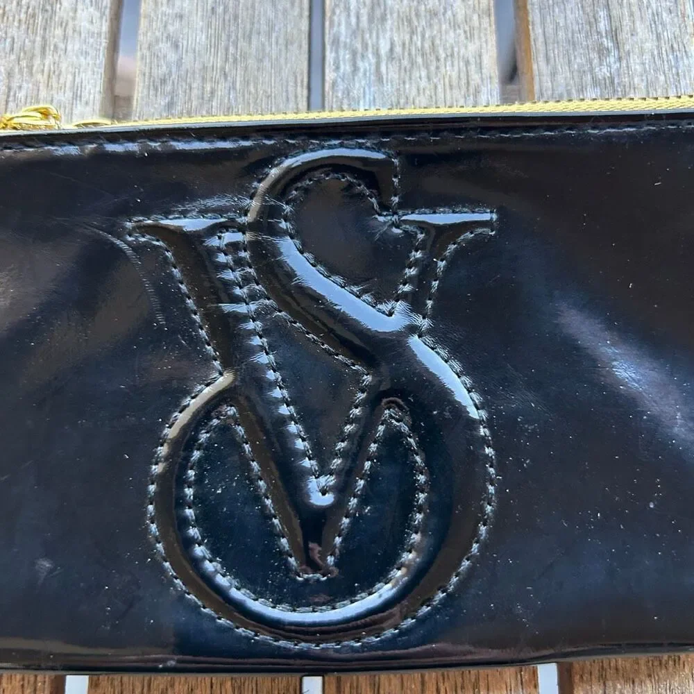 VS Victoria Secret Zipper Pouch 6.5"‎ gold wings - Picture 2 of 6